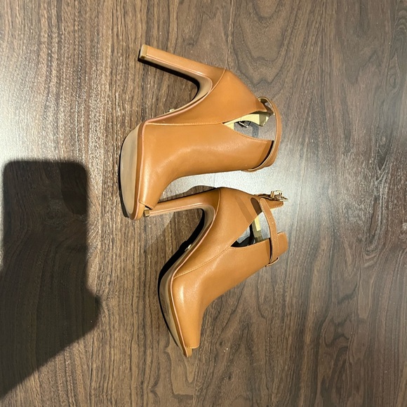 Michael Kors open toe bootie - Picture 1 of 5